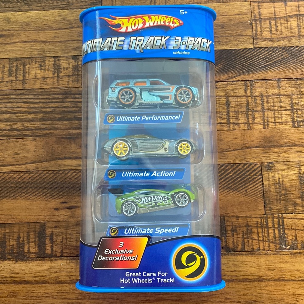 VHTF Hot Wheels Acceleracers Ultimate Track 3 pack exclusive colors